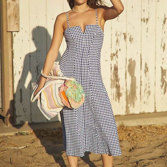 Anthropologie Dresses & Skirts - By Anthropologie Sleeveless Contour Seamed Midi Dress